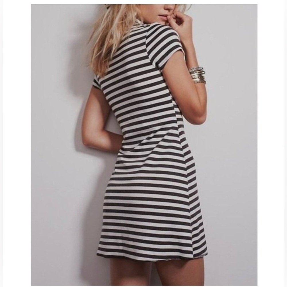 Free People Beach Striped Mock Neck Mini Dress Size Medium - Picture 2 of 8